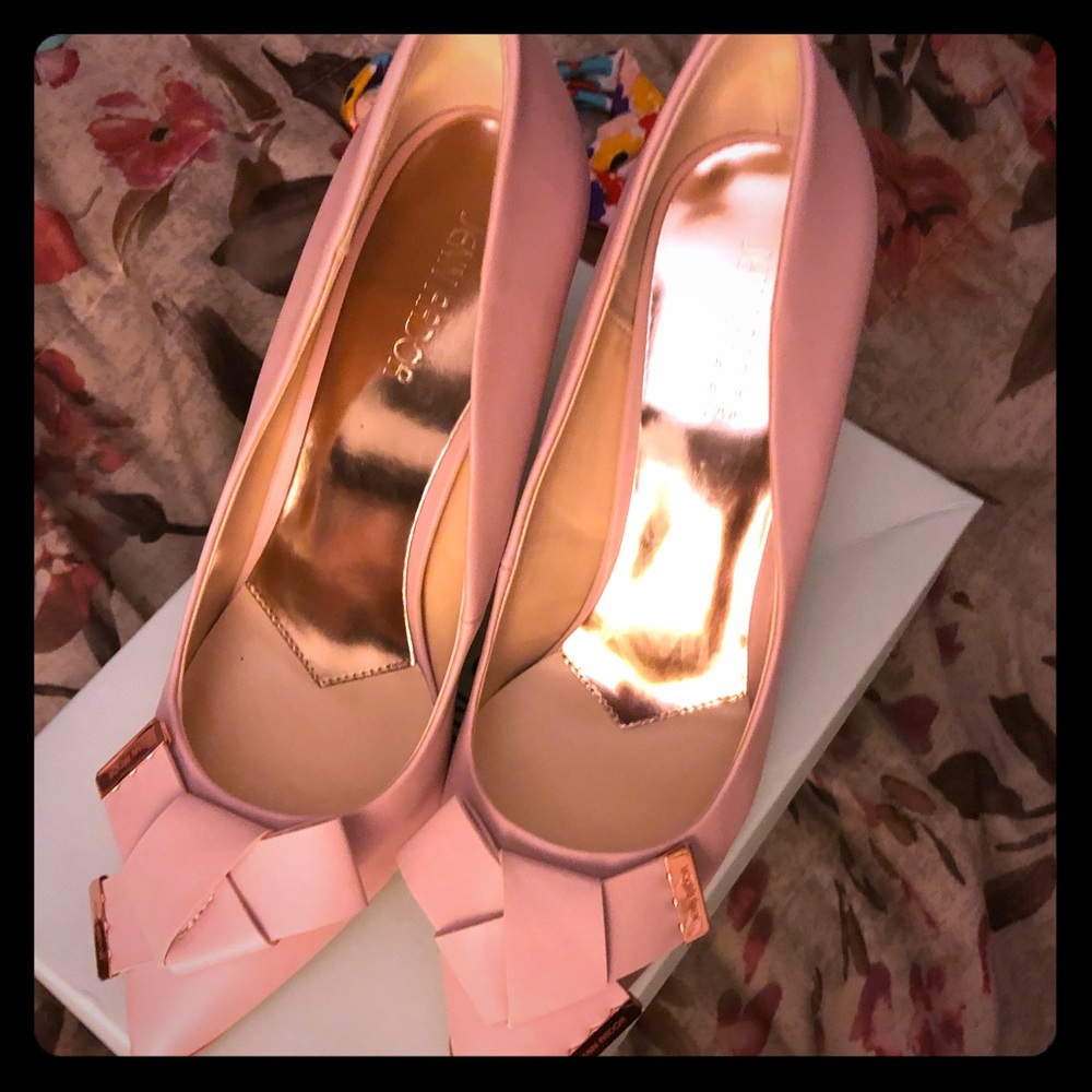 Pink Pumps